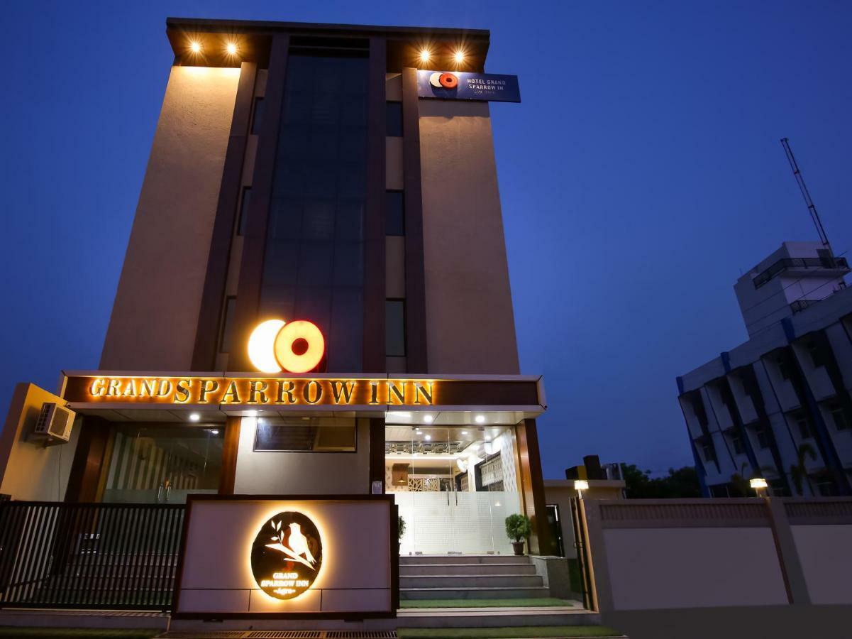 Hotel Grand Sparrow Inn Agra  Exterior photo